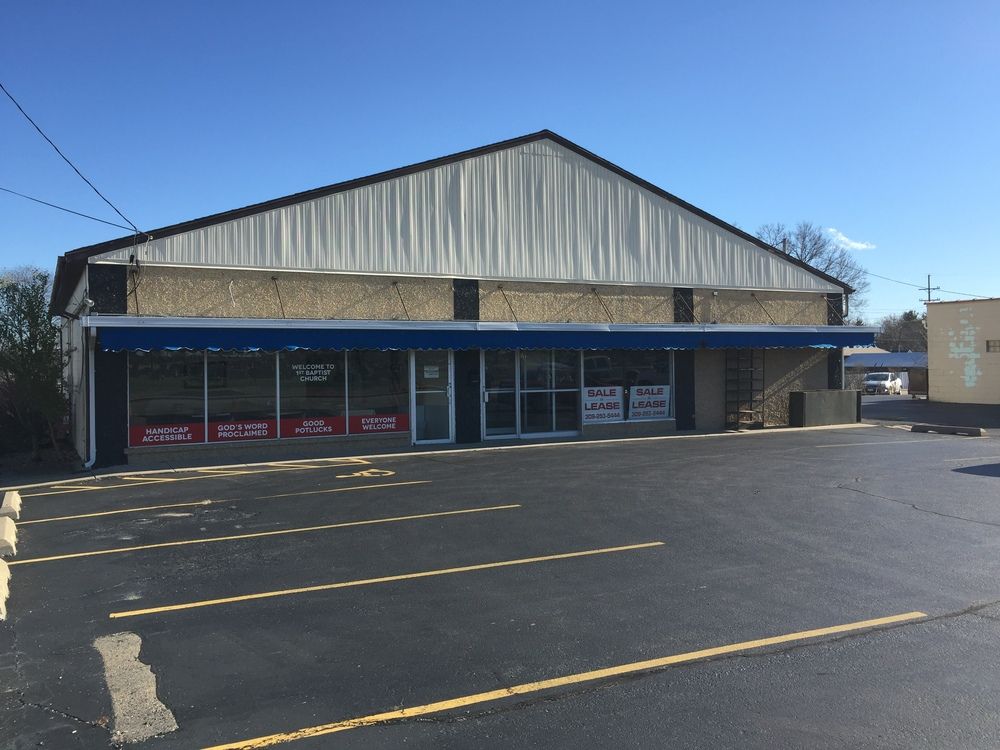 Out A Site Self Storage: 134 N 4th St, Chillicothe, IL 61523